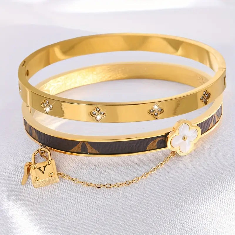 Locked V Bangle Set