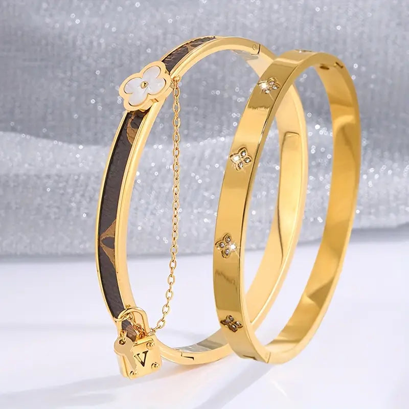 Locked V Bangle Set